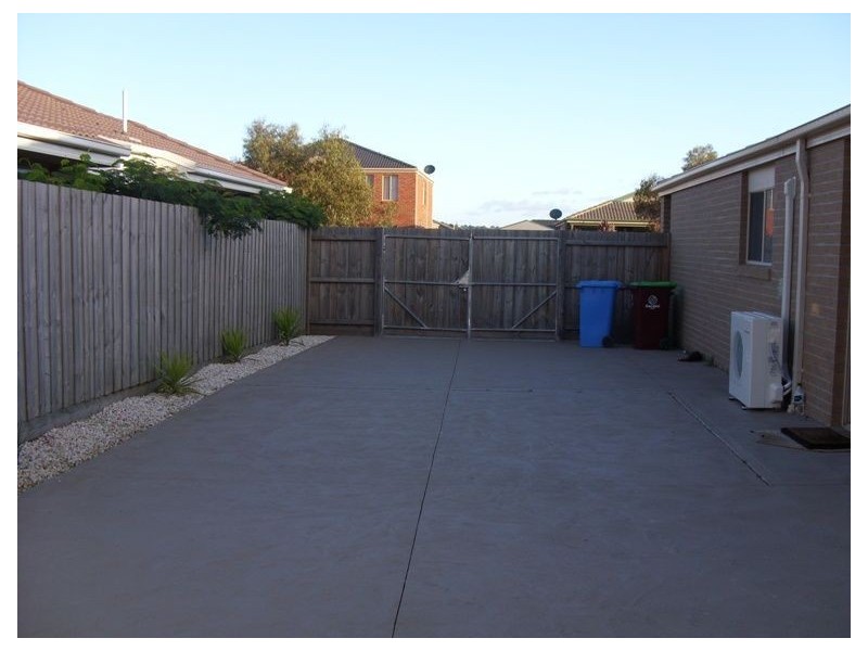 34 Kulkami Way, Cranbourne VIC 3977