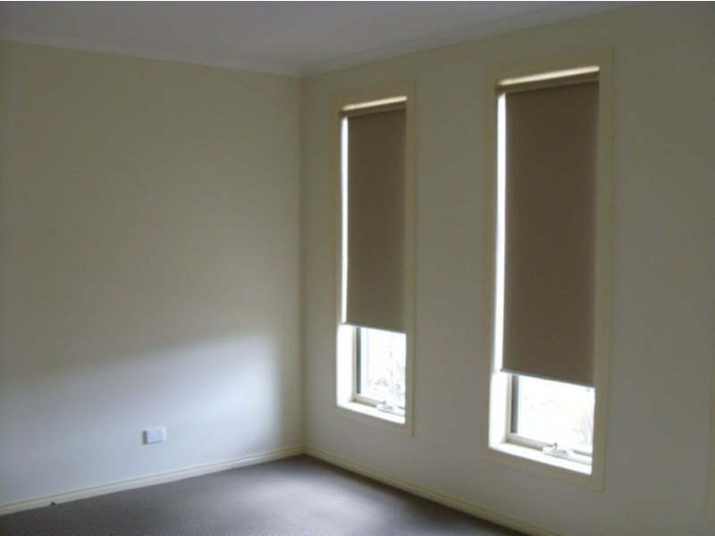 19 Charlbury Crescent, Cranbourne North VIC 3977