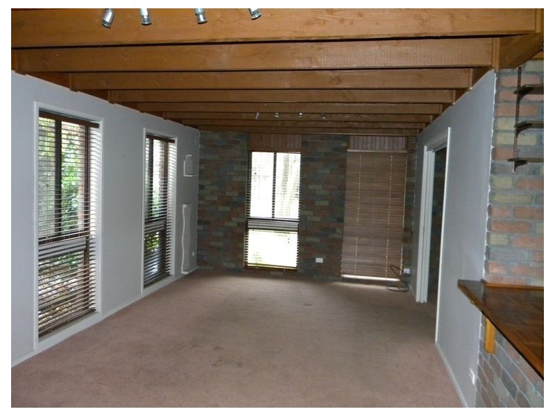 10 Hovell Court, Cranbourne VIC 3977