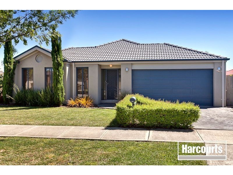 18 Phoenix Avenue, Cranbourne VIC 3977