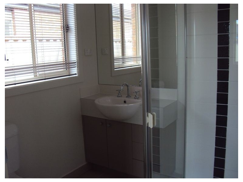 25 Debra Avenue, Pakenham VIC 3810