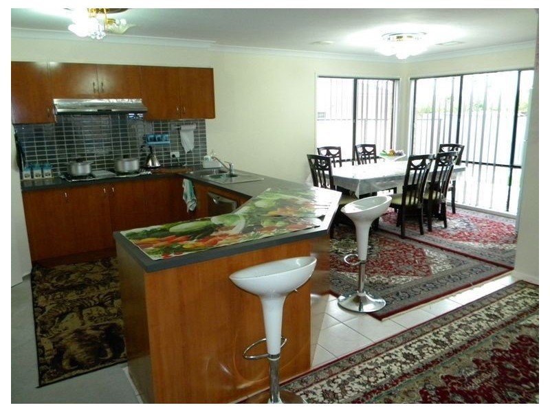 6 Blandford Crescent, Narre Warren South VIC 3805