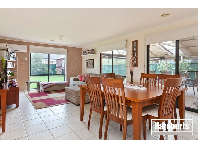 73 Harrington Crescent, Narre Warren South VIC 3805