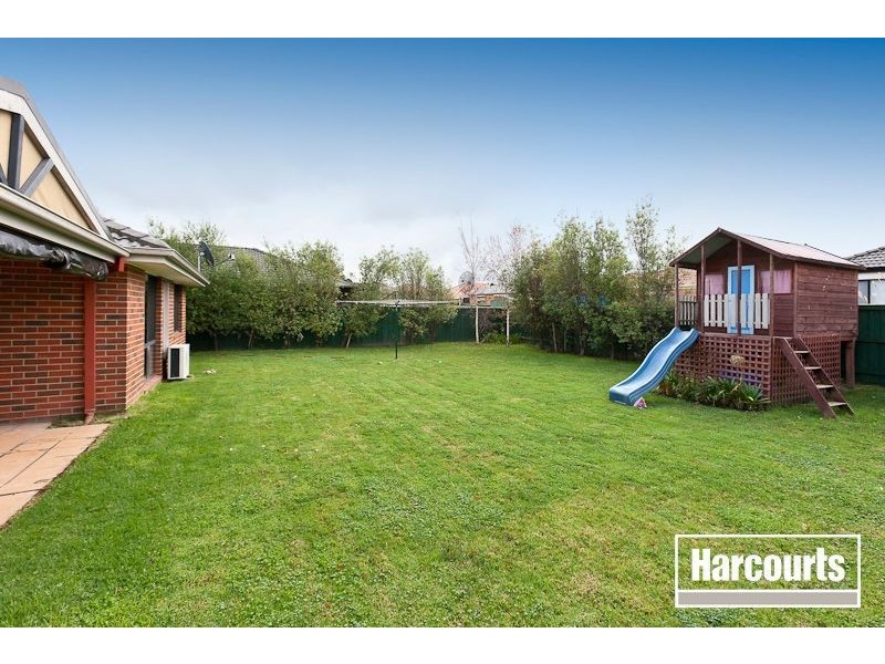 73 Harrington Crescent, Narre Warren South VIC 3805