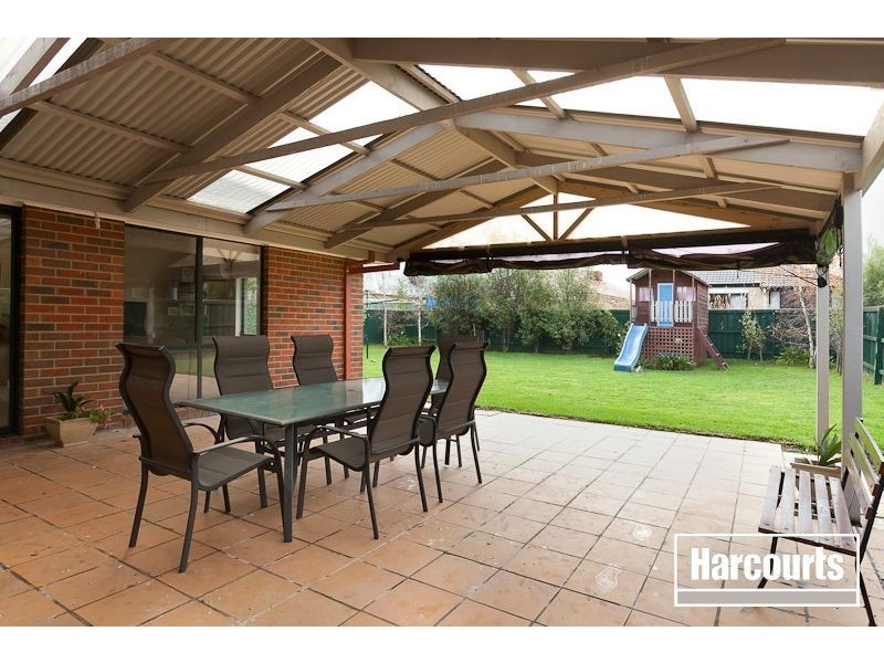 73 Harrington Crescent, Narre Warren South VIC 3805