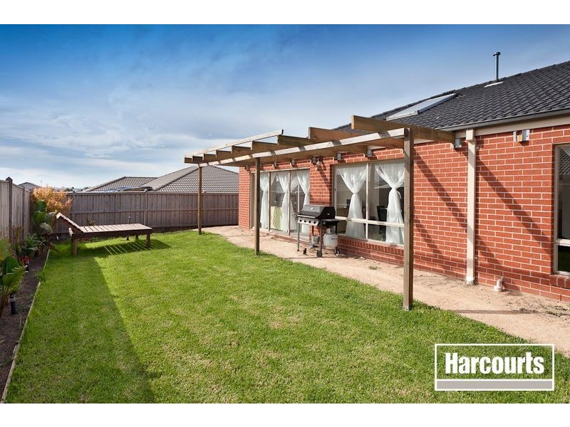28 Yammerbook Way, Clyde North VIC 3978