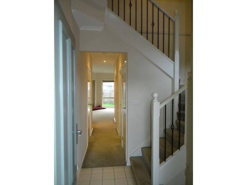 15 Boronia Avenue, Cranbourne VIC 3977