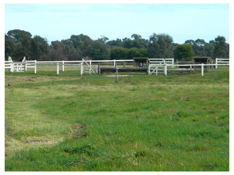 5 Chellamah Court, Tooradin VIC 3980