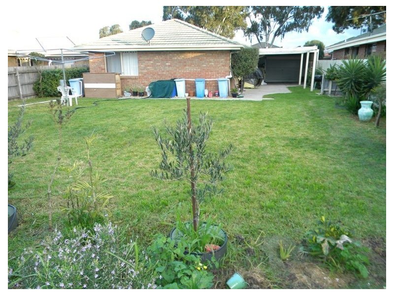 6 Bluegum Way, Hampton Park VIC 3976