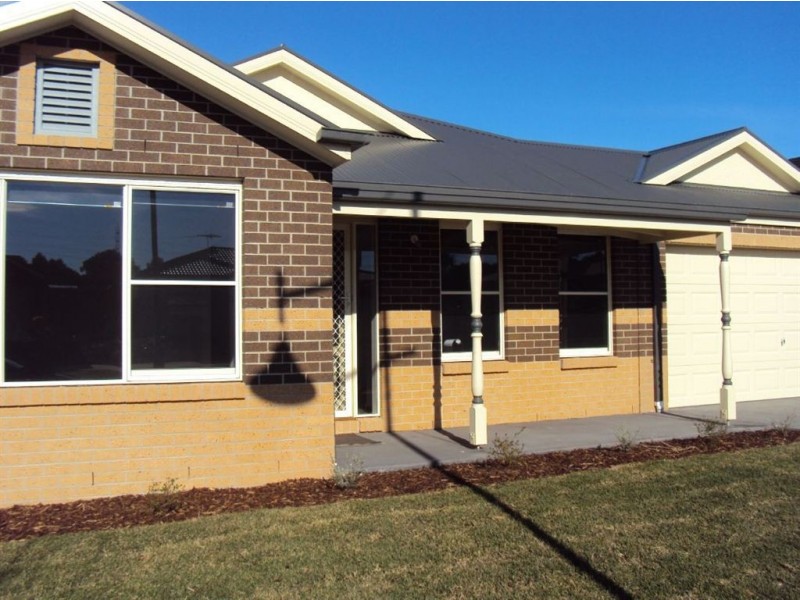 20 Windermere Blvd, Pakenham VIC 3810