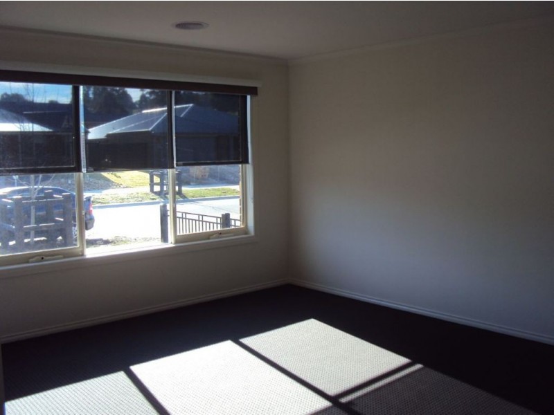 20 Windermere Blvd, Pakenham VIC 3810