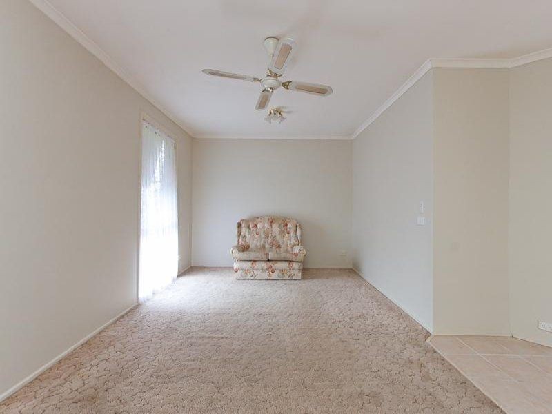 28 Denham Crescent, Cranbourne North VIC 3977