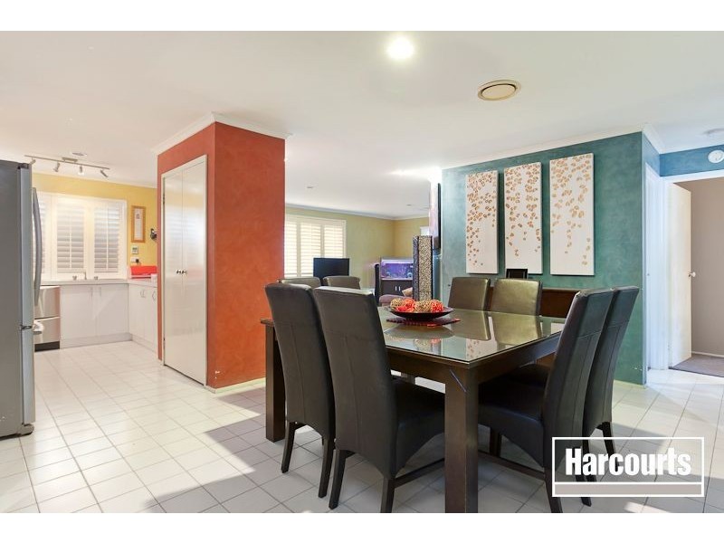 5 Dianne Court, Cranbourne VIC 3977