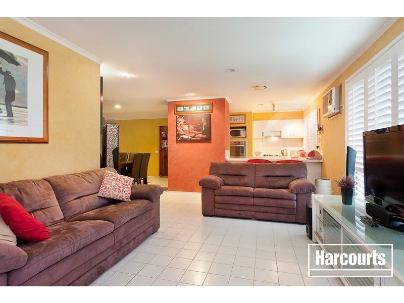 5 Dianne Court, Cranbourne VIC 3977