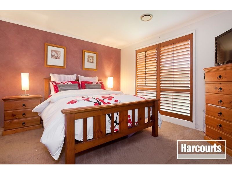 5 Dianne Court, Cranbourne VIC 3977