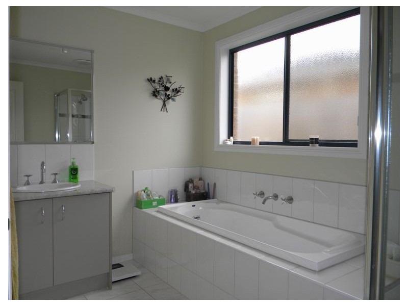 83 Breens Road, Cranbourne West VIC 3977