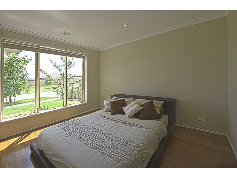 9 Oldis Court, Berwick VIC 3806