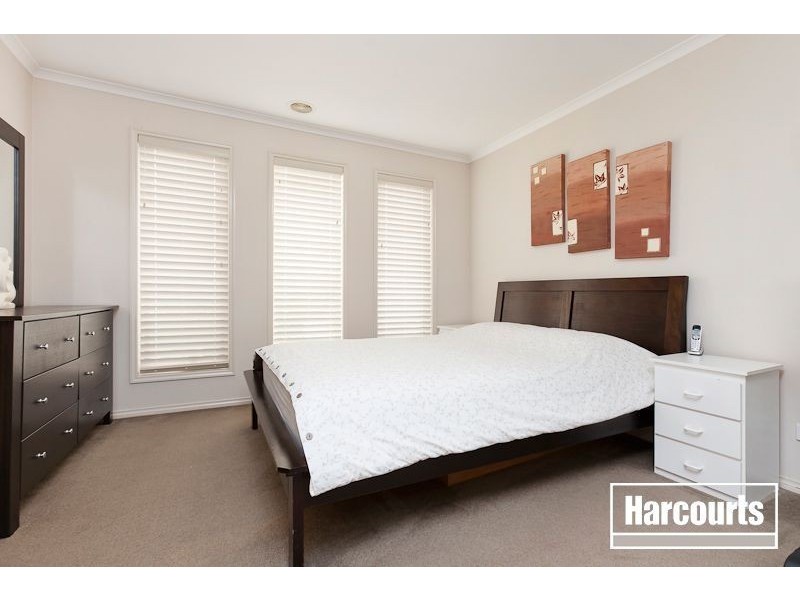 31 Phoenix Avenue, Cranbourne VIC 3977