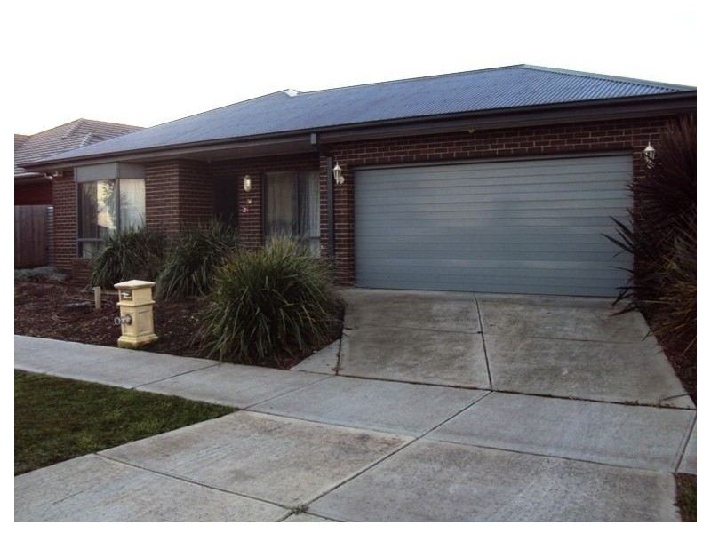 36 Ferndown Drive, Cranbourne VIC 3977