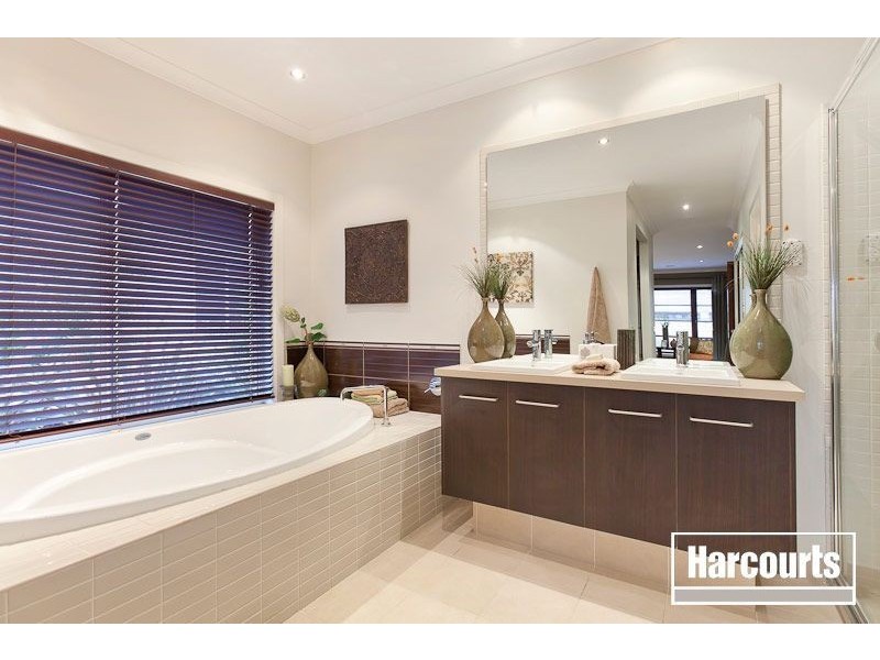 14 Geranium Court, Berwick VIC 3806