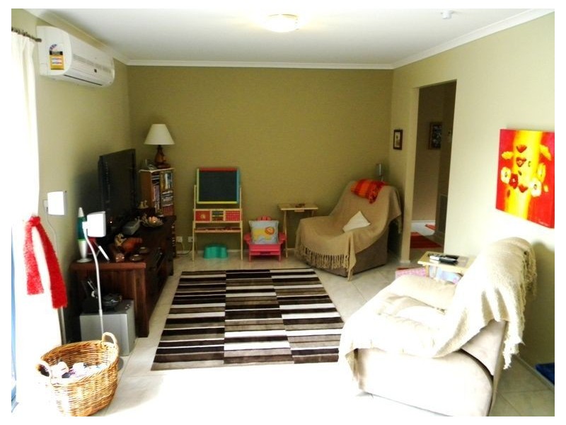 10 Butterfield Place, Cranbourne East VIC 3977