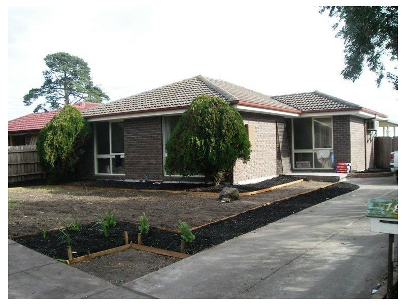 1/78 Endeavour Drive, Cranbourne North VIC 3977