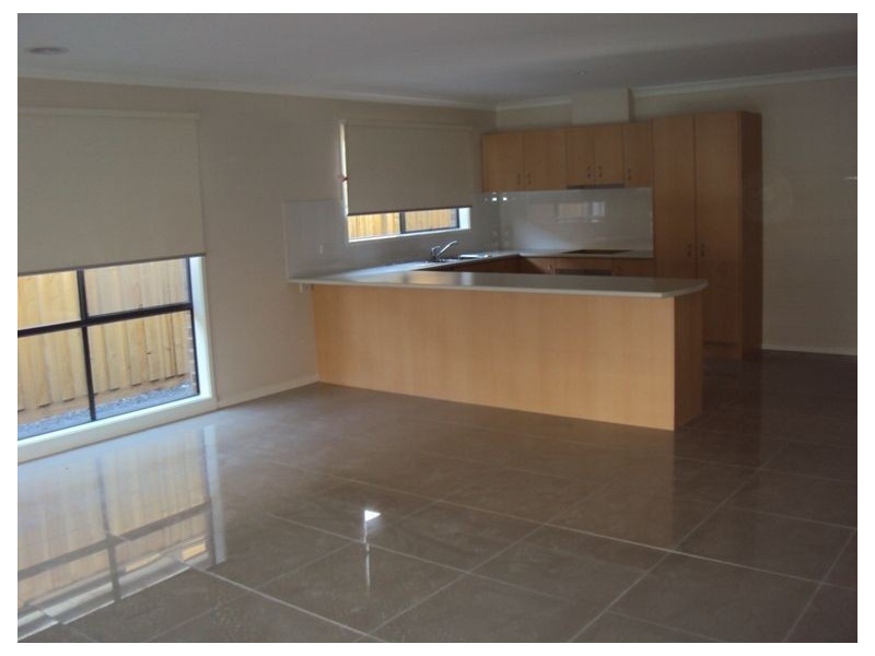 120 William Thwaites, Cranbourne North VIC 3977