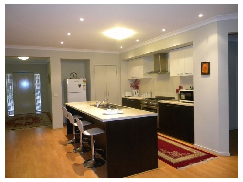 3 Lancashire Drive, Cranbourne North VIC 3977