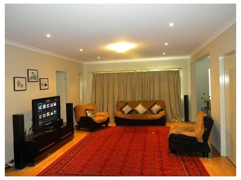 3 Lancashire Drive, Cranbourne North VIC 3977