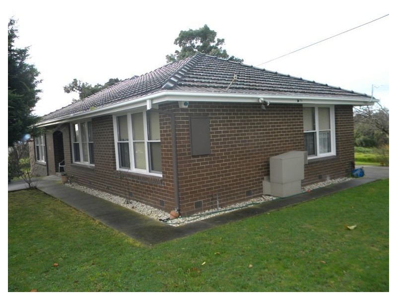 15 Carr Boyd Road, Cranbourne South VIC 3977