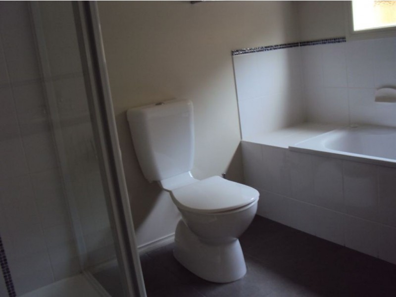 17/220-222 Monahans Road, Cranbourne VIC 3977