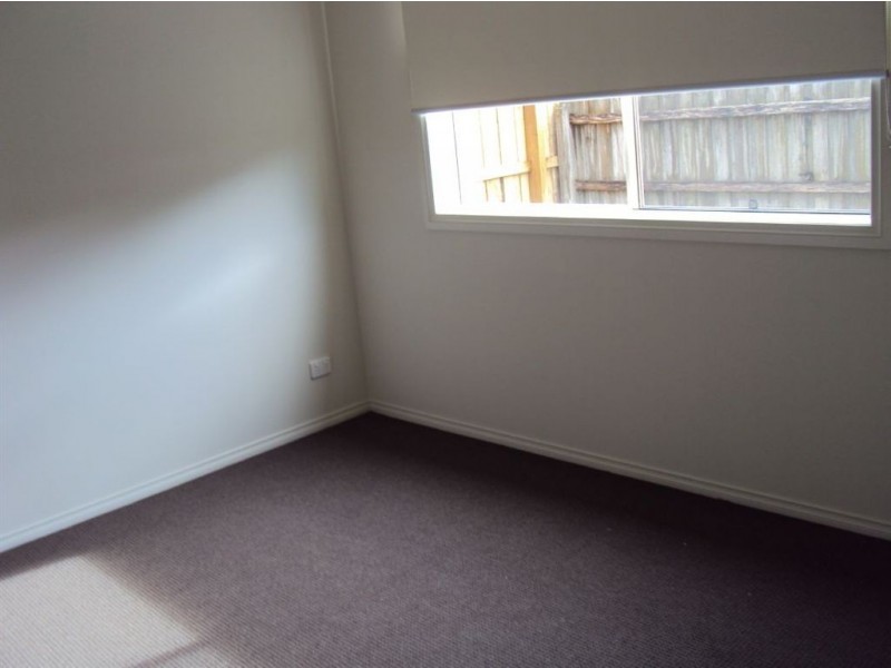 17/220-222 Monahans Road, Cranbourne VIC 3977