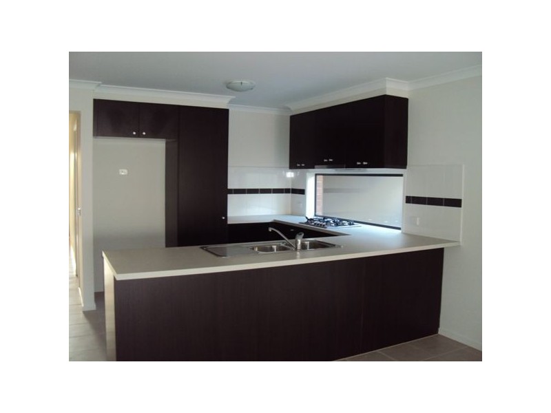 17 Bavaria Lane, Pakenham VIC 3810