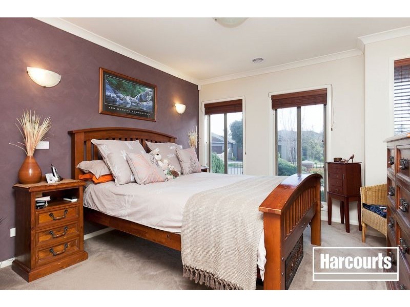 12 Trevino Way, Cranbourne North VIC 3977