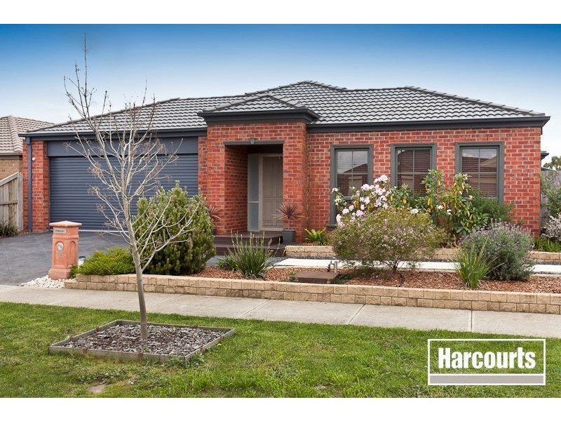 35 Flametree Circuit, Cranbourne VIC 3977
