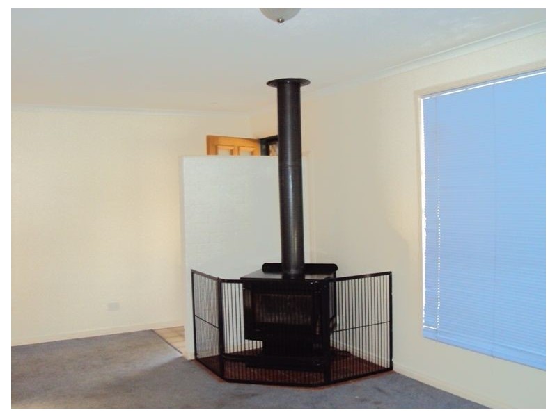 57 Loch Street, Cranbourne VIC 3977