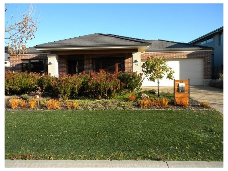 14 Geranium Court, Berwick VIC 3806