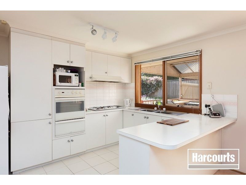 14 Magdalena Place, Berwick VIC 3806