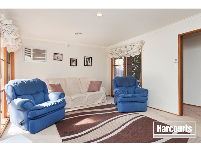 14 Magdalena Place, Berwick VIC 3806