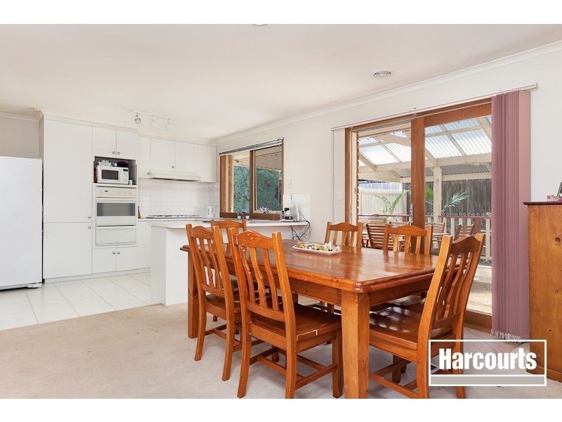 14 Magdalena Place, Berwick VIC 3806