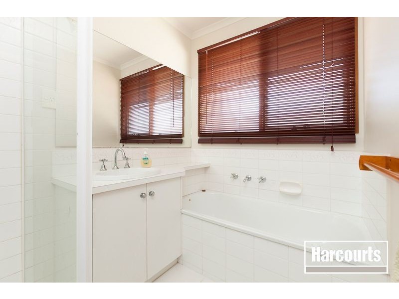 14 Magdalena Place, Berwick VIC 3806