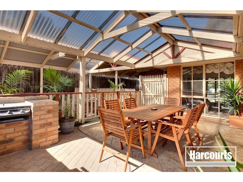 14 Magdalena Place, Berwick VIC 3806