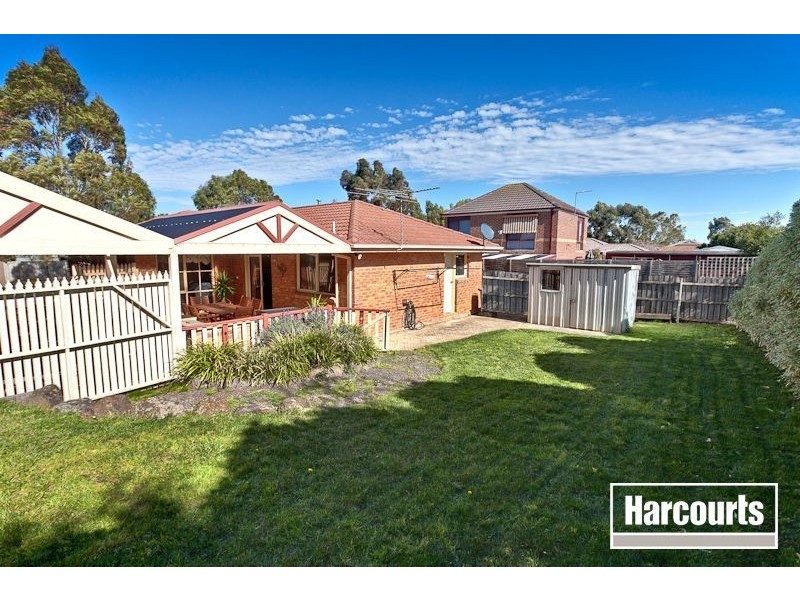 14 Magdalena Place, Berwick VIC 3806