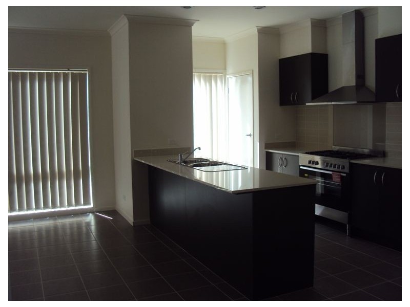 12 Ardent Crescent, Cranbourne East VIC 3977