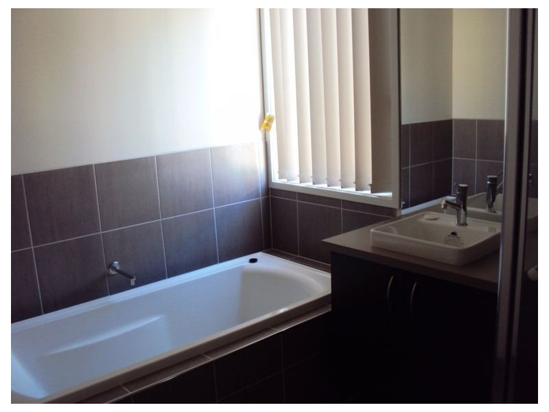 12 Ardent Crescent, Cranbourne East VIC 3977