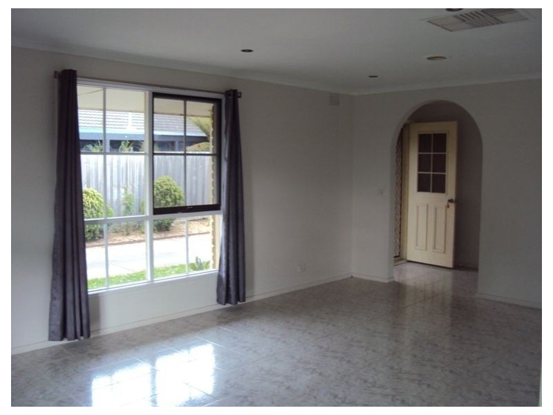 5 Marylyn Place, Cranbourne VIC 3977