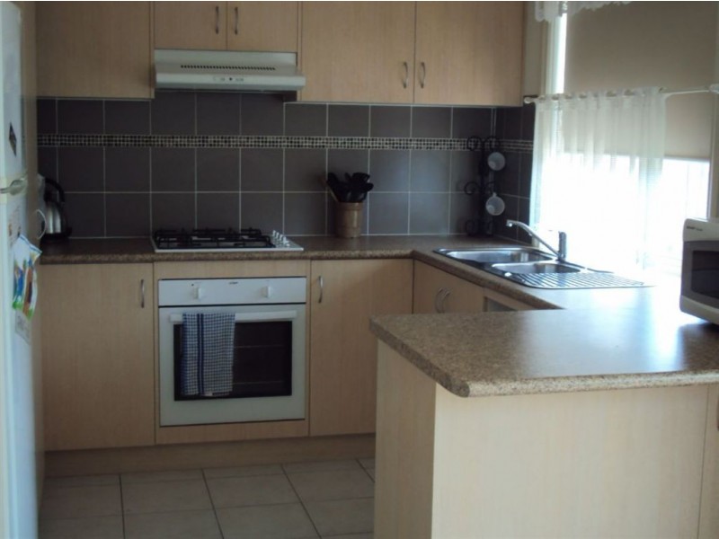 14/95-101 Breens Road, Cranbourne VIC 3977