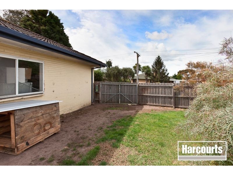 6 Cranbourne Drive, Cranbourne VIC 3977