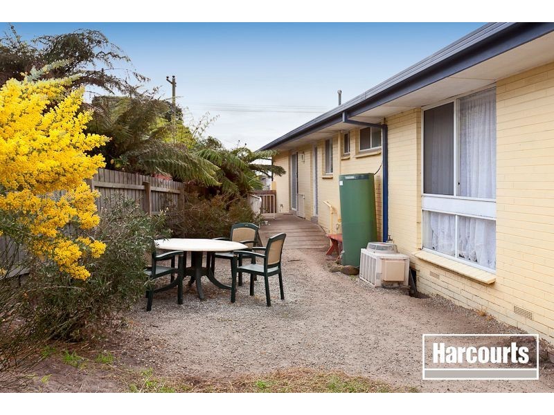 6 Cranbourne Drive, Cranbourne VIC 3977