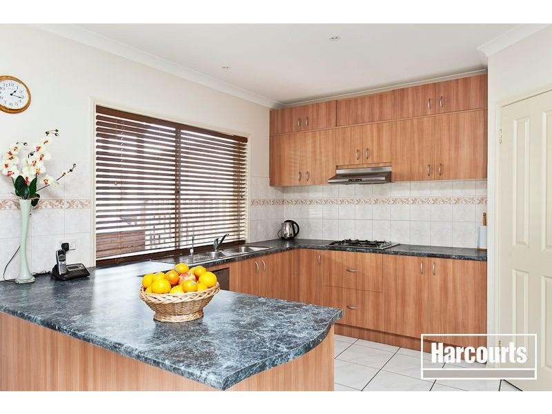 18 Ridgemont Drive, Berwick VIC 3806